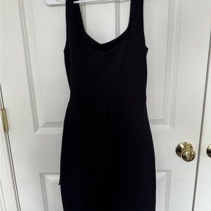 Elegant Black Sleeveless Dress